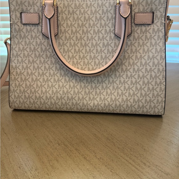 SOLD Michael Kors Hamilton Medium Logo Satchel SOLD - Picture 5 of 6